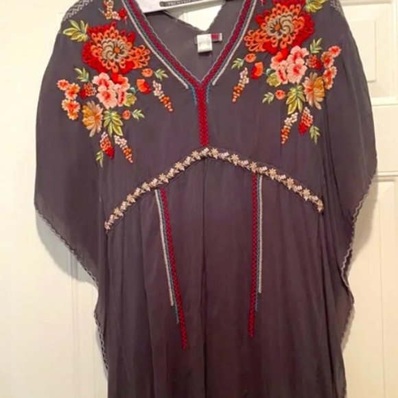 WOW-O-WOW!! Johnny Was Size Med- Excellent Condition***Dark Grey***Lovely Design